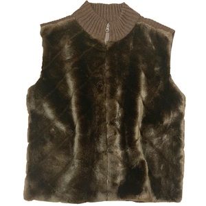 **Host Pick**Vintage Faux Fur Vest